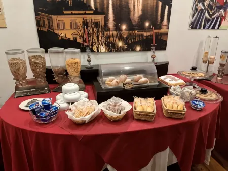 Hotel I' Fiorino Отели рядом с достопримечательностью «Piazza della Vittoria»