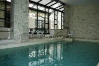 Hotel Castel Jeanson - Pools