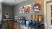 Lincoln Inn Fredericton - breakfast