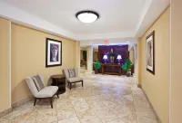Holiday Inn Express & Suites Niagara Falls Hotels in Niagara Falls