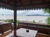 Wanghin Bungalow Hotels in Don Sak