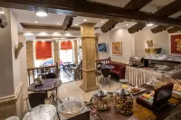 Argo Hotel Piraeus