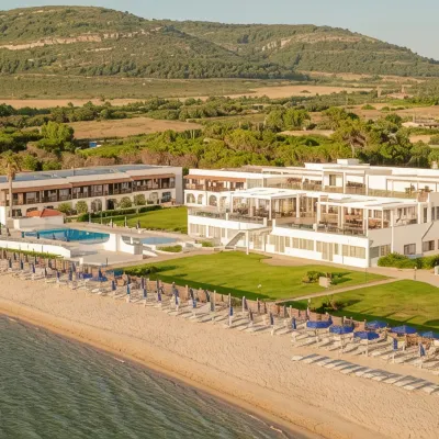 Hotel Portoconte Отели рядом с достопримечательностью «Пляж Пунта-Негра»