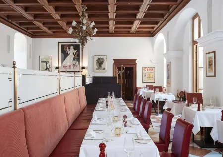 Living Hotel de Medici Отели рядом с достопримечательностью «Neuer Zollhof»