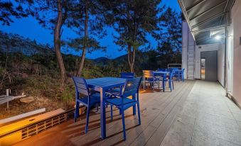 The Seolem Onsuswimmingpool Pension