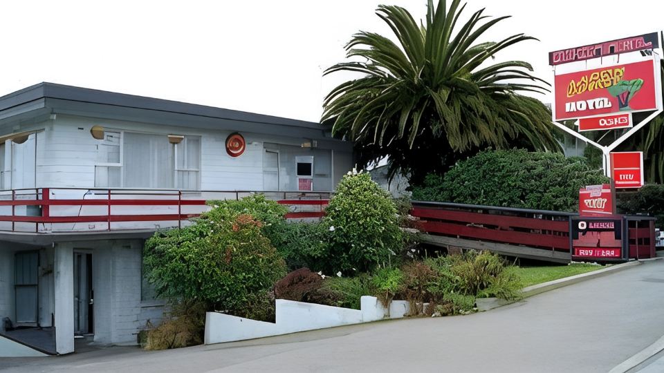 Aaron Court Motel
