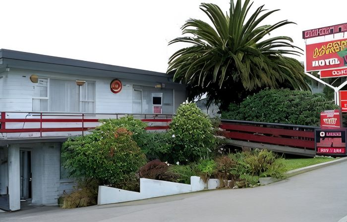 Aaron Court Motel