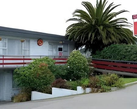 Aaron Court Motel Hotels in Timaru