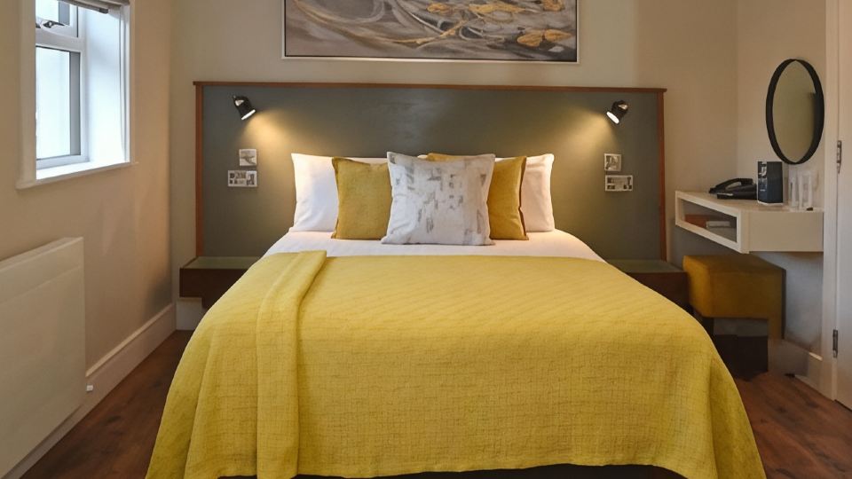 Moy Hotel