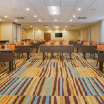 Fairfield Inn & Suites Alexandria Hoteles en Alexandría