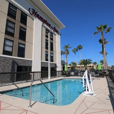 Hampton Inn St. Augustine-I-95 Отели рядом с достопримечательностью «St. Augustine Premium Outlets»