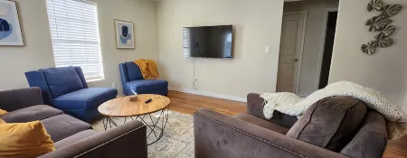 Comfy Casita by the Park, 5min from Texas Tech