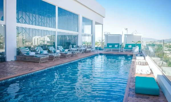 Square Small Luxury Hotel - Providencia