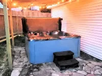 Lynnhurst Resort-Private cabin on Kentucky Lake with Hot Tub Hoteles en Condado de Calloway