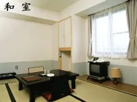 Hirosaki Ekimae Hotel Hotels in Owani