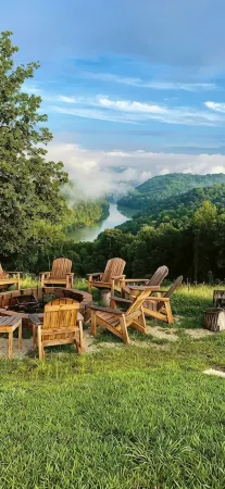 Barn Loft Apt 2 with Lake & Mountain views & custom wood accents through out.
