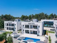 1Oak Rentals 2 Hotels in Vir