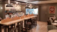 プレミア イン グロスター - バーンウッド - 朝食