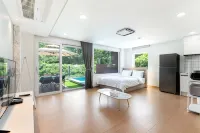 Geoje Island Hammer 717 Pool Villa