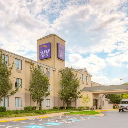 Sleep Inn Rockville Отели рядом с достопримечательностью «Роквилл Таун сквер»