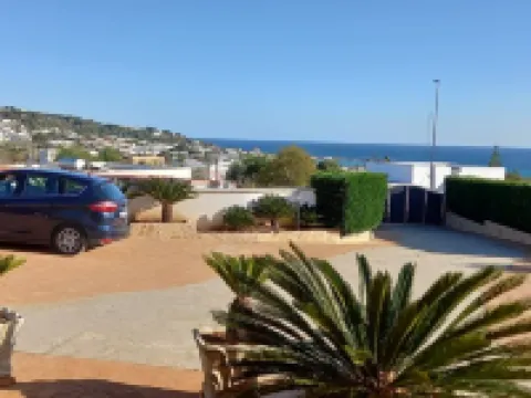 Lucia Holiday Home in Salento โรงแรมในPescoluse