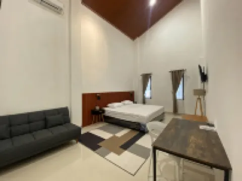 Rumah Oma Guest House Hotele w: Kalidoni