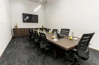 Hampton by Hilton David