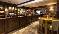Premier Inn Epsom South - parkir
