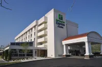 Holiday Inn Express & Suites MILFORD by IHG Hotels in Milford