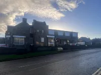 Brig Inn Hotel dekat Cruickshank Botanic Garden