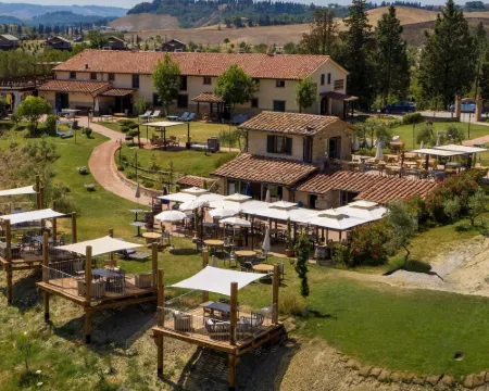 佩拉卡佐農莊酒店 佩喬利酒店