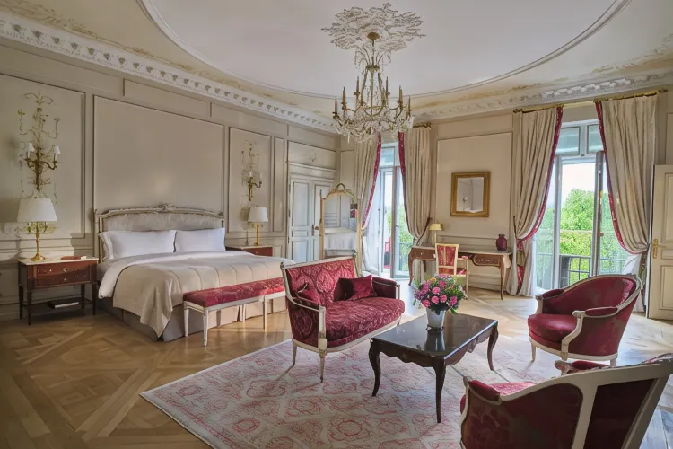 Le Meurice, Paris - 2026 Prices & Reviews | Trip.com
