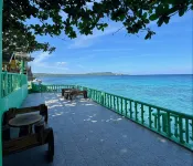 Oceanfront Beach Resort - Pensions