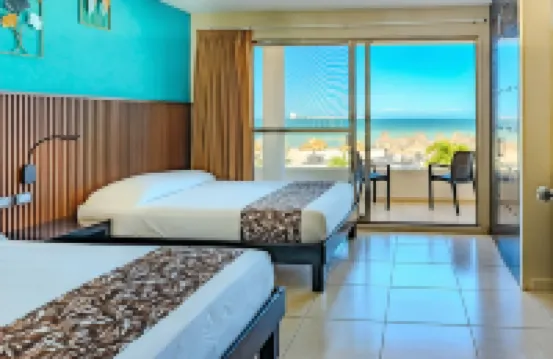 Hotel & Suites Domani