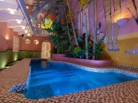 Casa Movida Hostel Hotels near Cano Gallery