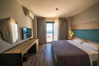 Hotel Saranda International - غرفة مطلة على الجبل