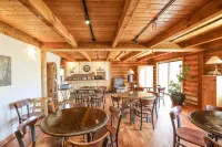 The Boulder Creek Lodge - Parking