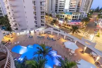 Broadbeach Holiday Apartments - de playa
