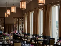 Bowood Hotel Spa & Golf Resort - parking