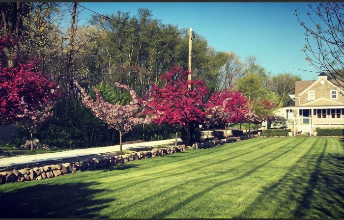 Hot Tub Relaxing Retreat. Large Group Gatherings! Business Travel.