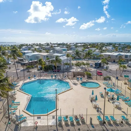 Oceanfront w/stunning open water views and private seawall! 30 mins to Key West!