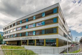 Dasbreitehotel am Rhein