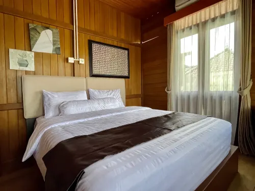 Tomohon 4BR Private Pool Villa - Parkplatz