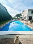 Spacious 5Bdrm Home- Saltwater Pool, WiFi, AC, Private Beach Parking Pass - Pools
