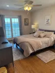 Charming Beach Front 3-bedroom house in Ocean Gate with WiFi and AC - 4 tähden