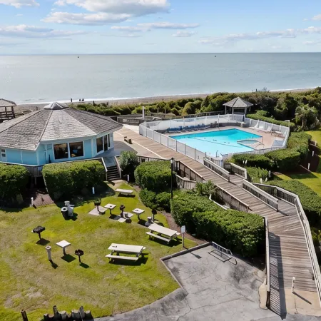 Beautifully updated condo with serene ocean view and close to dining and shops.
