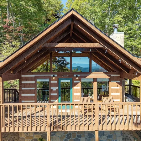 ROMANTIC Retreat! Mountain VIEWS! NEW Hot Tub! PET Friendly! Fireplace!