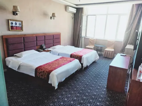 Daqian Business Hotel