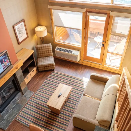 Fox Hotel and Suites
