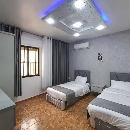 Al-Nujoom Hotel Suites